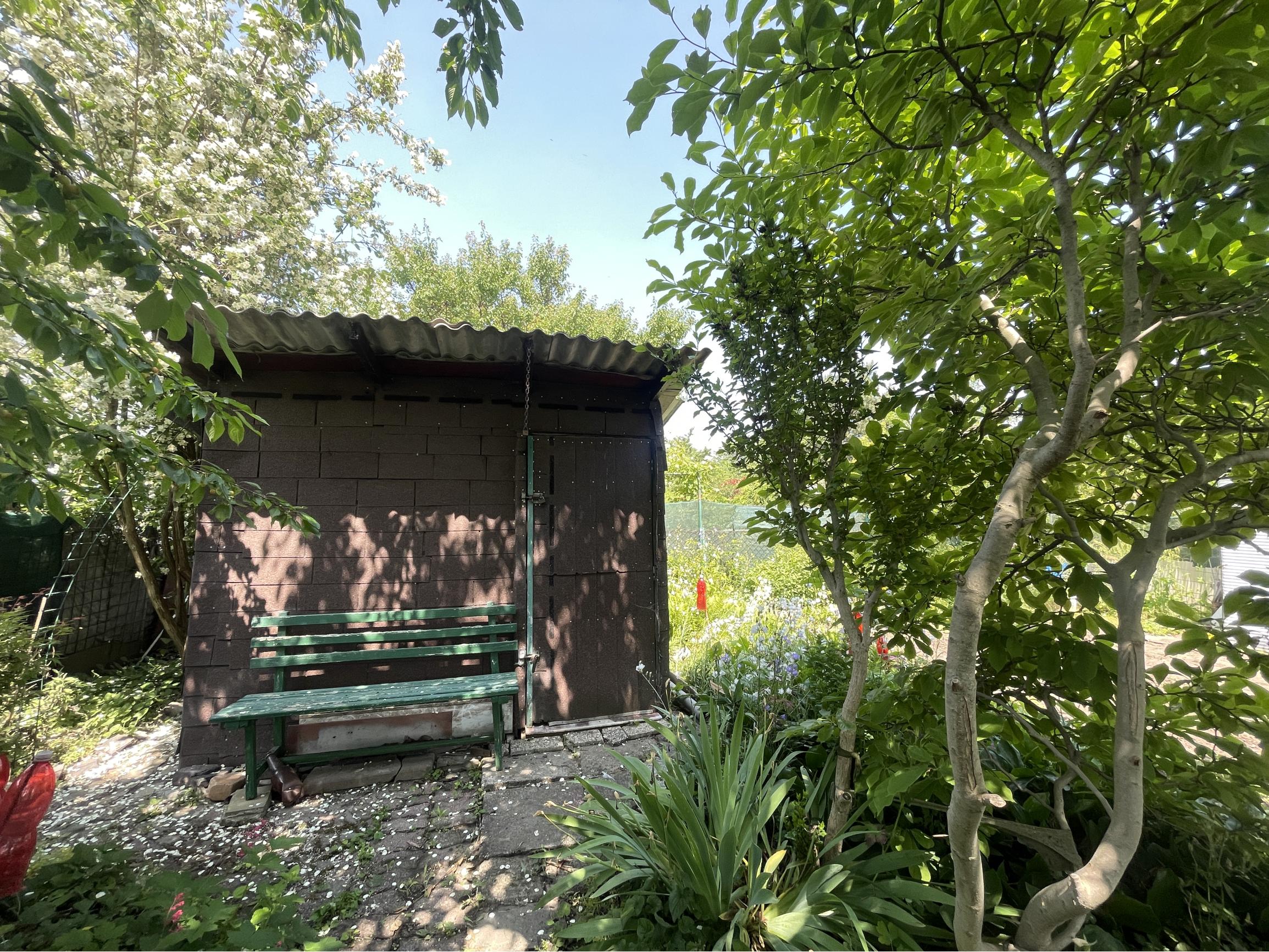 Exkluzívne na predaj záhrada za Lesoparkom Berek