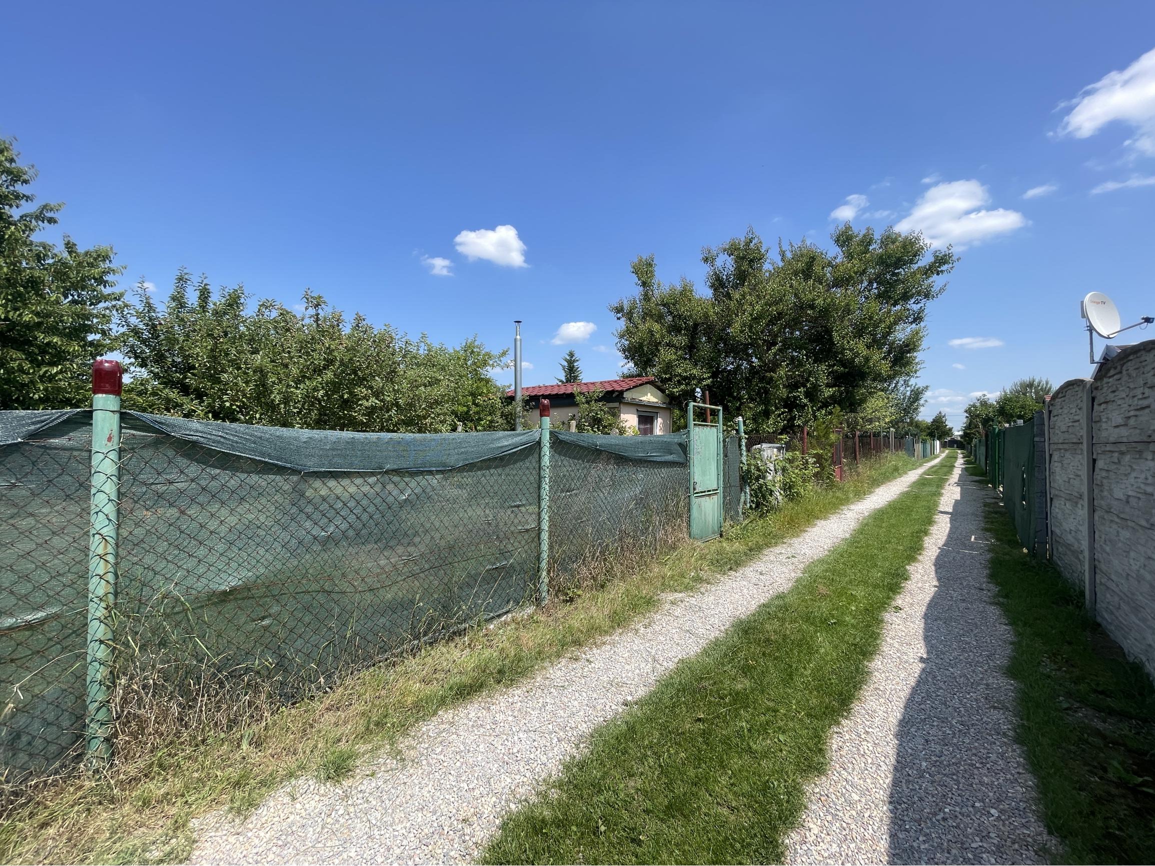 Exkluzívne na predaj záhrada za Lesoparkom Berek