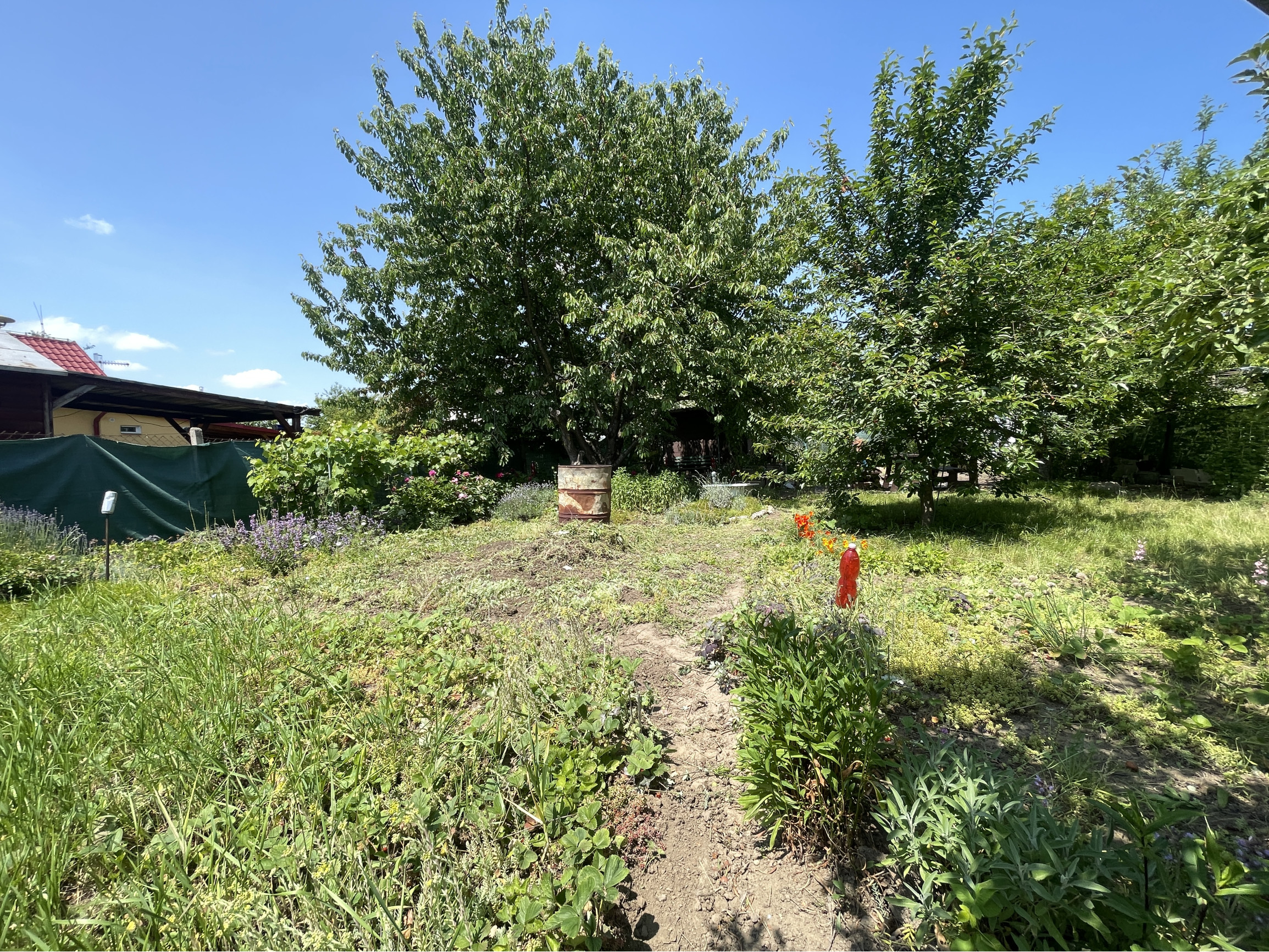 Exkluzívne na predaj záhrada za Lesoparkom Berek