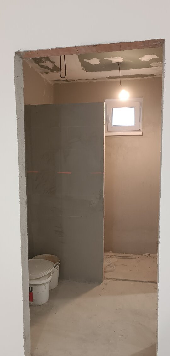 Na predaj rodinný dom - Šurany (holodom - 112m2)