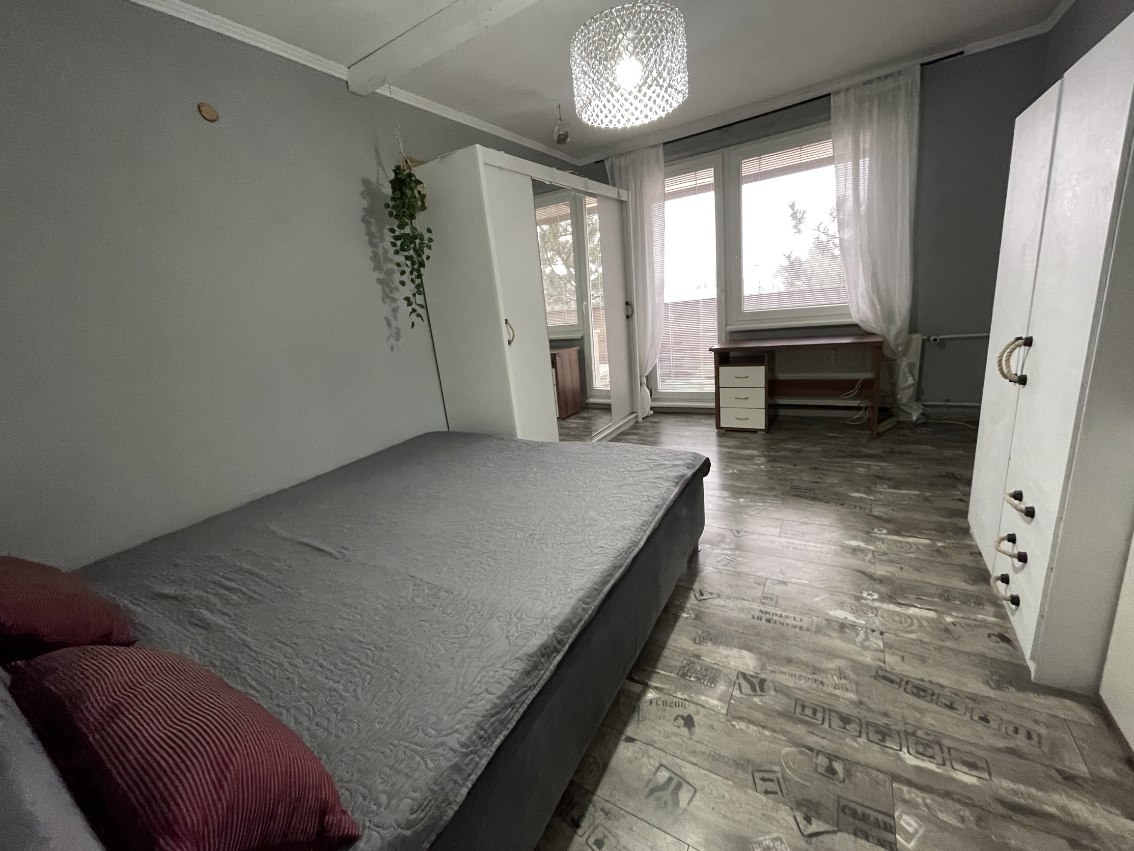 Na prenájom 3-izbový byt v Nových Zámkoch