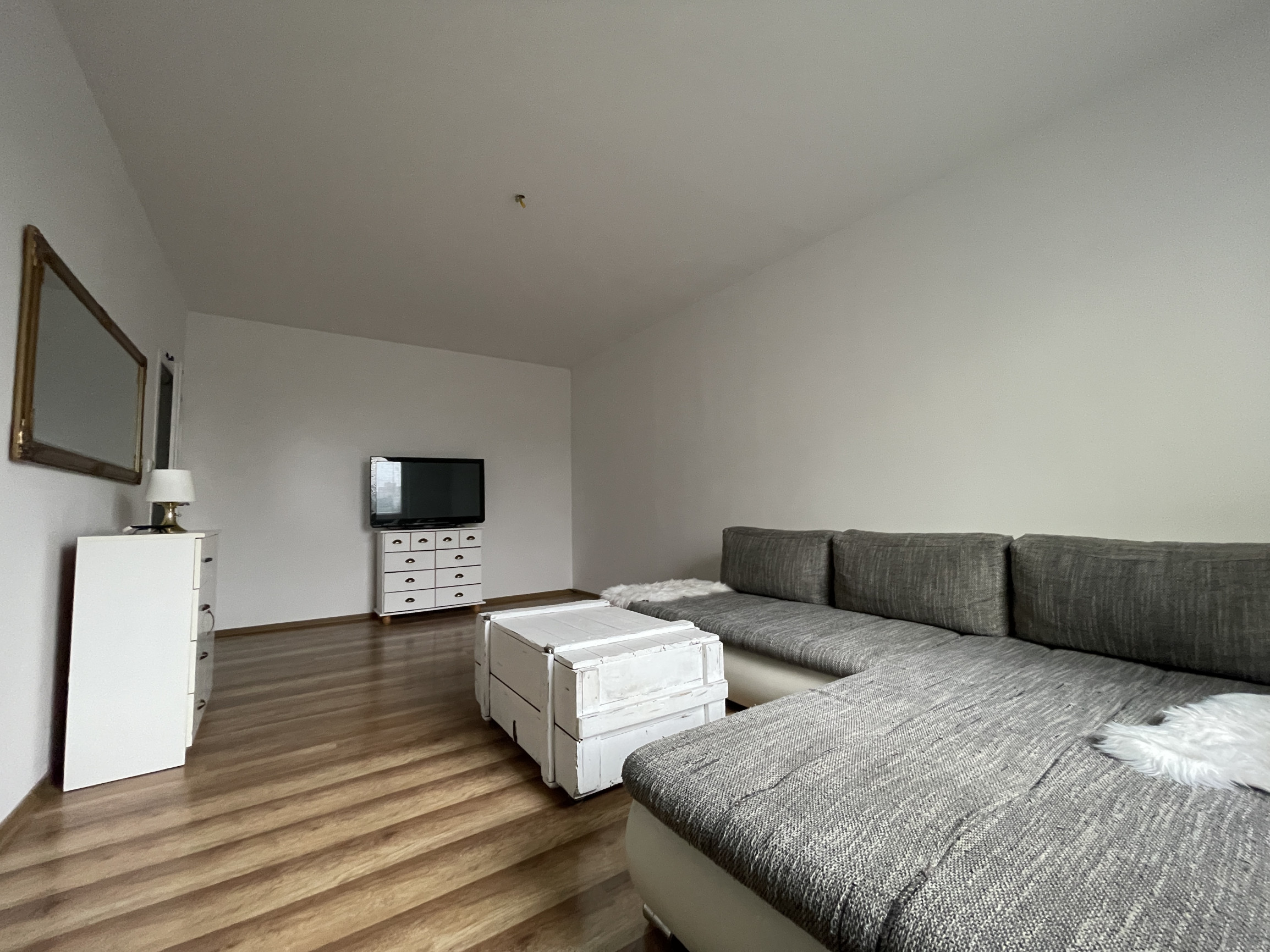 Na prenájom 3-izbový byt v Nových Zámkoch