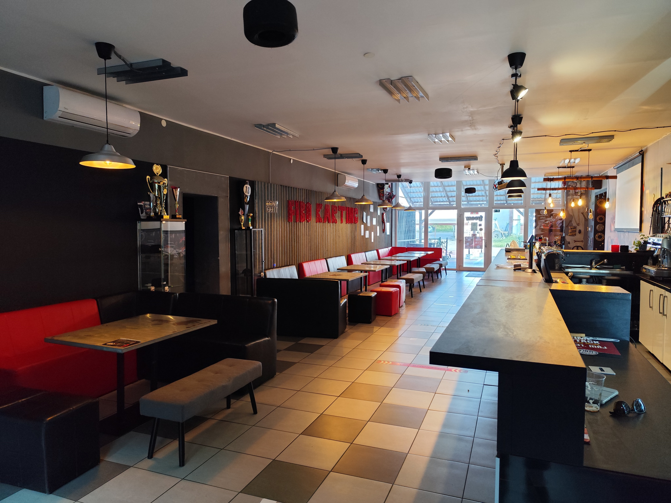 Ponúkame Vám na odstúpenie prevádzku v meste Nové Zámky