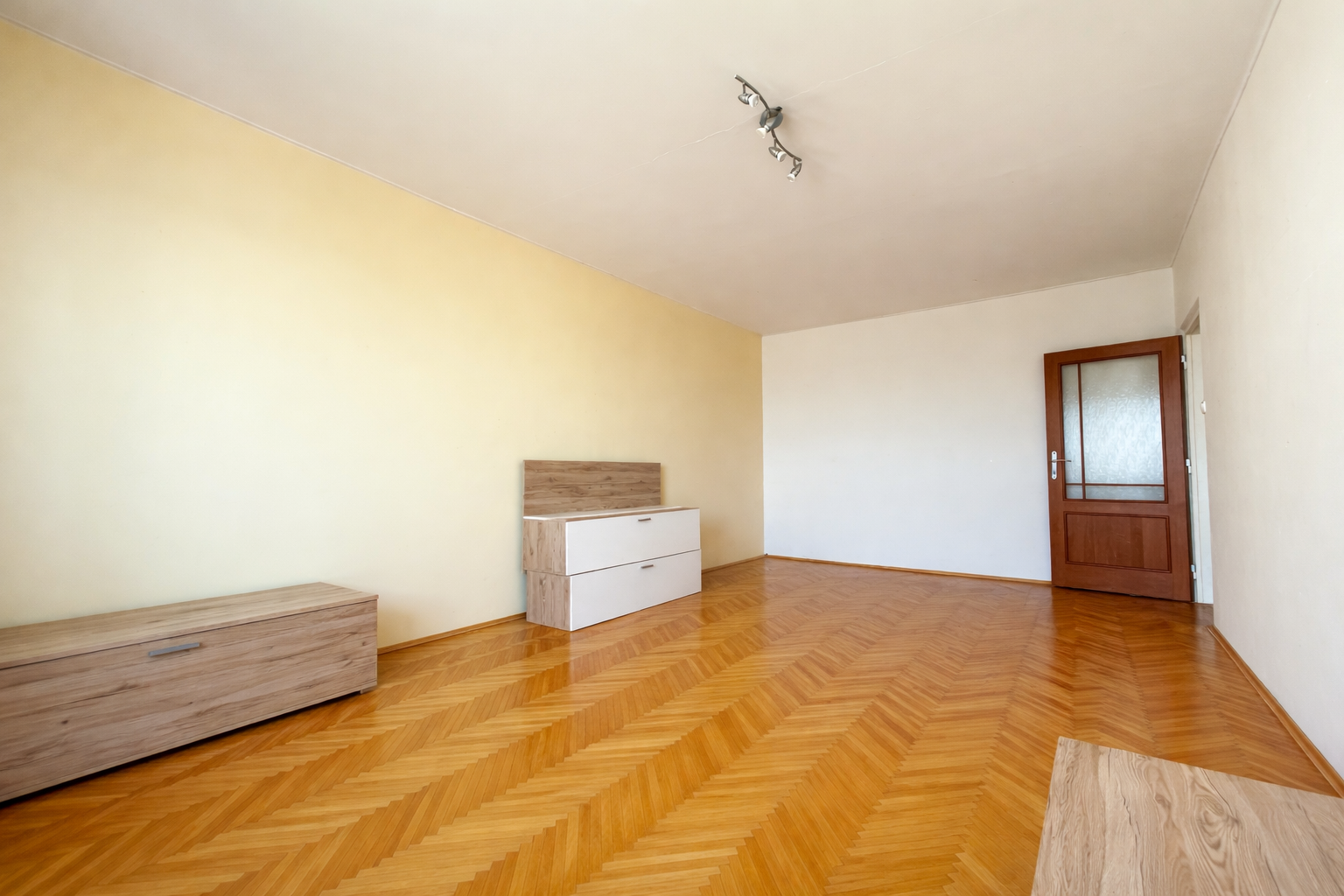 Na predaj veľký 2-izbový byt v meste Nové Zámky