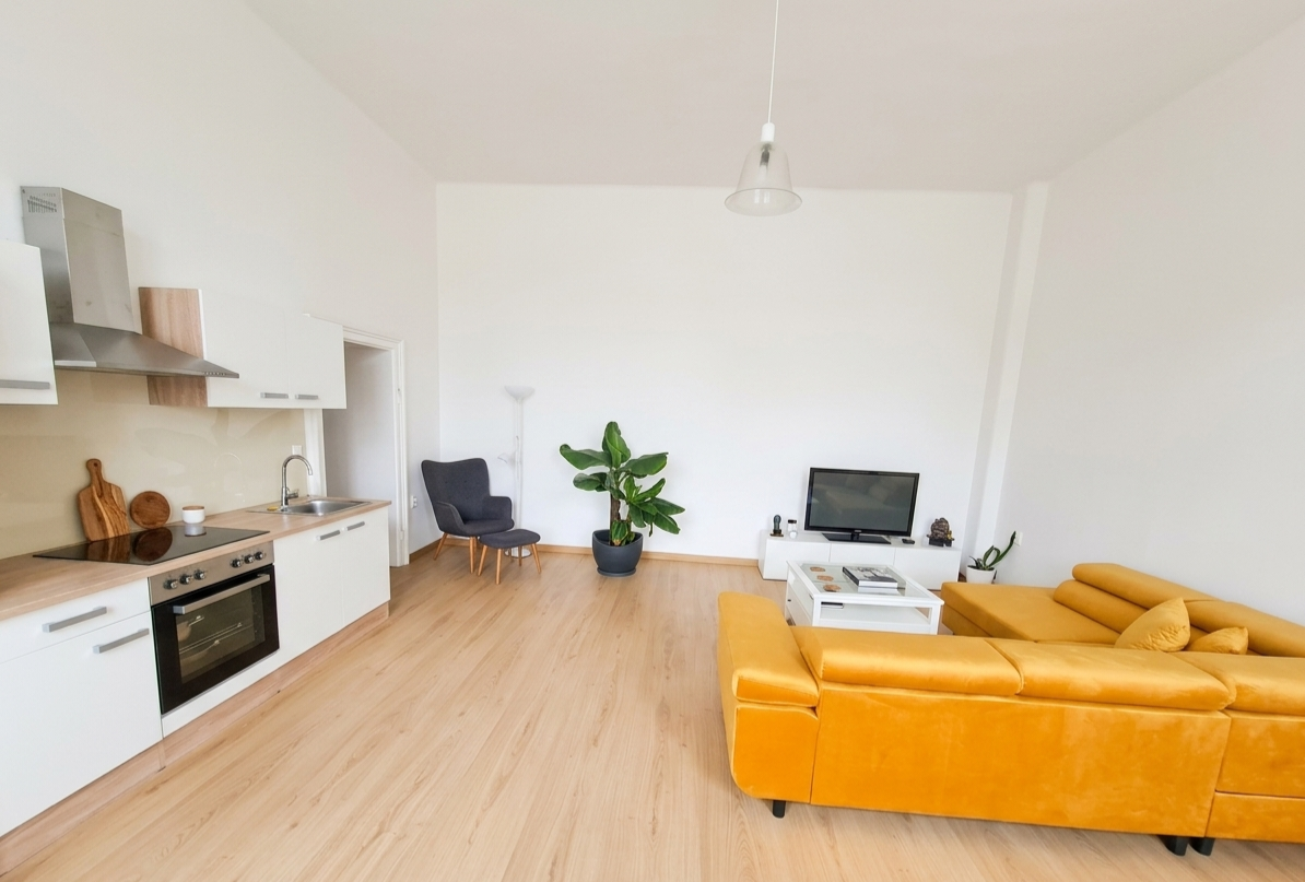 Na prenájom 2-izbový byt v meste Šurany