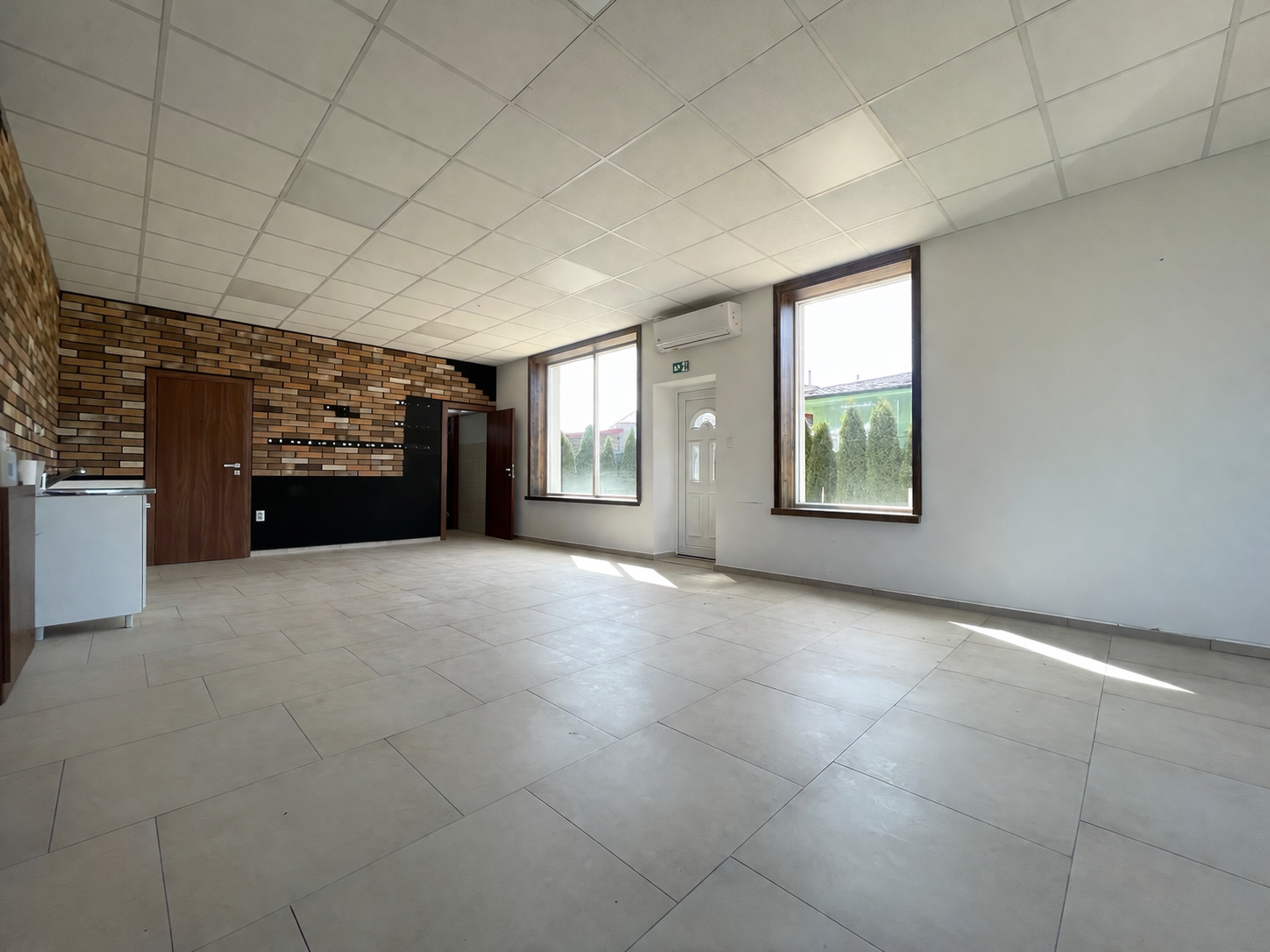 Na prenájom priestor v obci Palárikovo