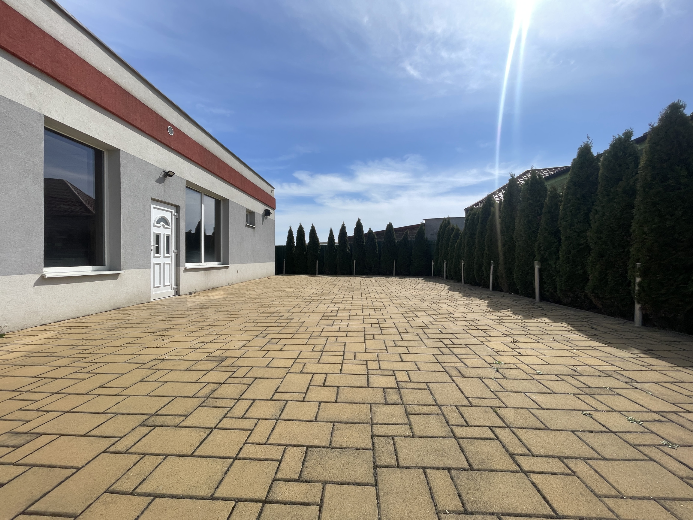 Na prenájom priestor v obci Palárikovo