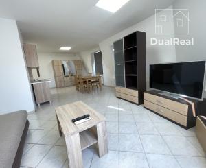 Na prenájom garsónka v Nových Zámkoch