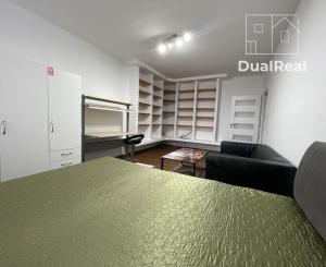 Na prenájom 3-izbový byt v Nových Zámkoch