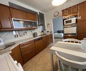 Na prenájom 3-izbový byt v Nových Zámkoch