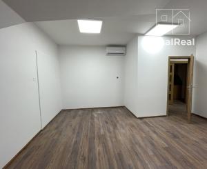 Na prenájom priestor v centre mesta Nové Zámky