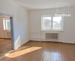 Na predaj 3-izbový rodinný dom v meste Šurany