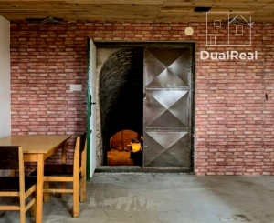 Na predaj pekný viničný domček s vinicou