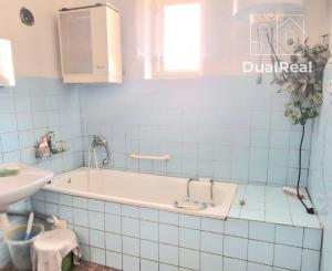 Na predaj veľký rodinný dom v obci Kolta