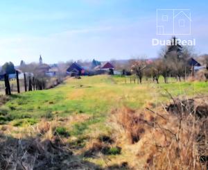 Na predaj pozemok v obci Pribeta