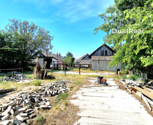 Na predaj vidiecky dom s veľkorysým pozemkom v obci Svodín