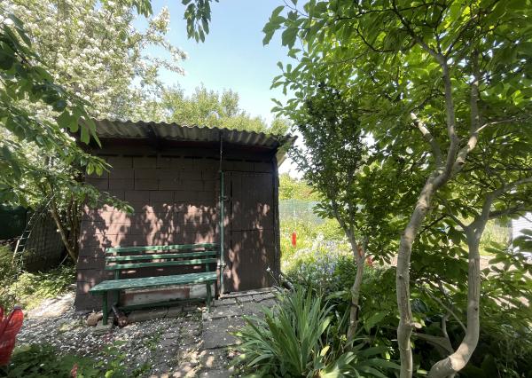 Exkluzívne na predaj záhrada za Lesoparkom Berek