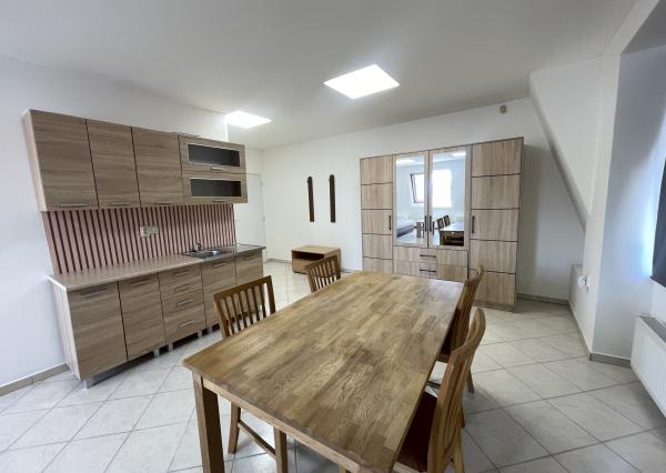 Na prenájom garsónka v Nových Zámkoch