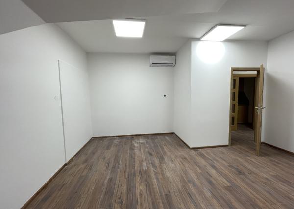 Na prenájom priestor v centre mesta Nové Zámky