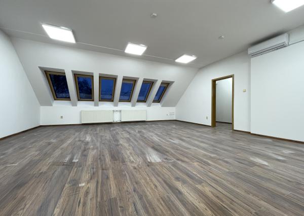 Na prenájom priestor v centre mesta Nové Zámky