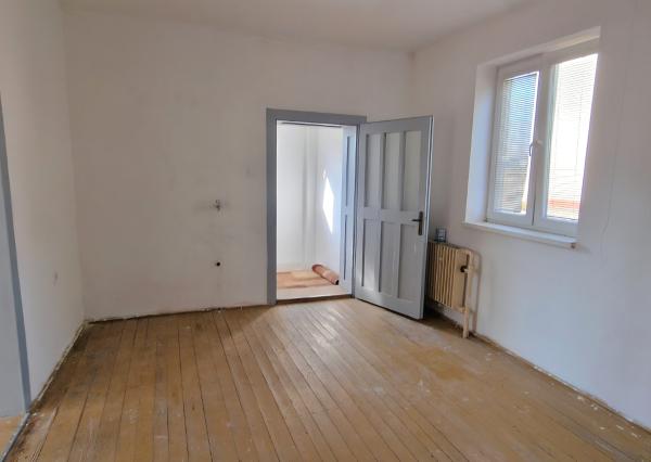 Na predaj 3-izbový rodinný dom v meste Šurany