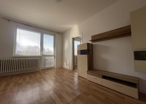 Na prenájom 2-izbový byt v meste Hurbanovo