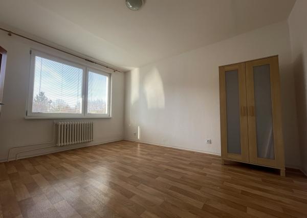 Na prenájom 2-izbový byt v meste Hurbanovo