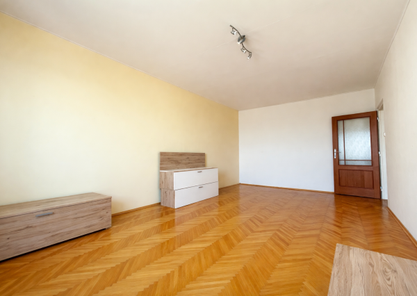 Na predaj veľký 2-izbový byt v meste Nové Zámky