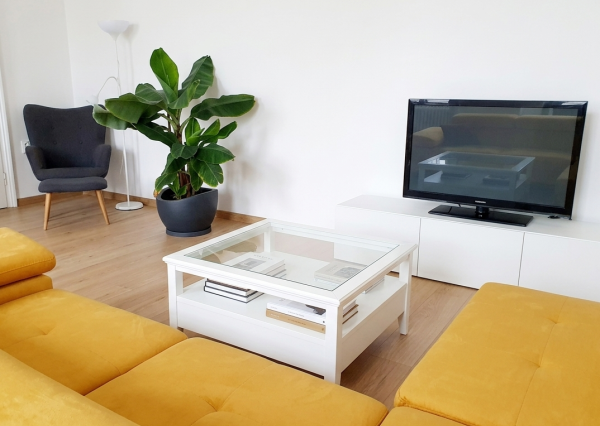 Na prenájom 2-izbový byt v meste Šurany