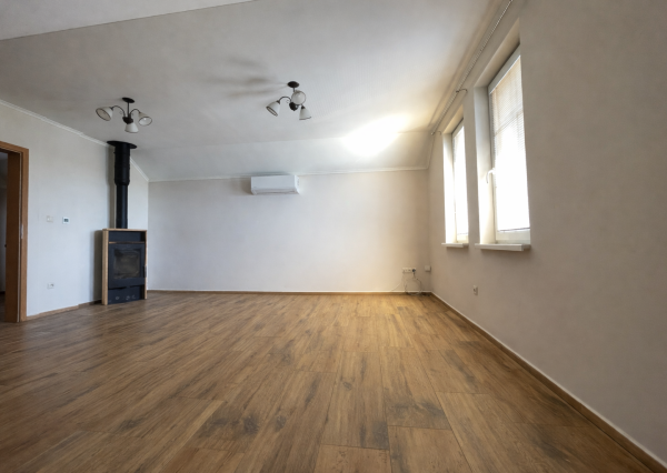 Na prenájom 2-izbový byt v obci Palárikovo