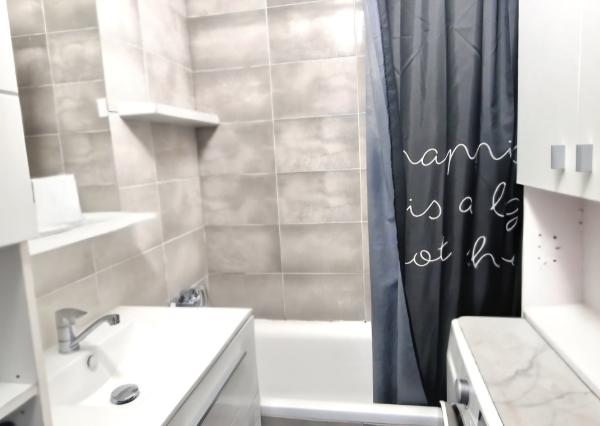 Na predaj 4-izbový byt v meste Nové Zámky