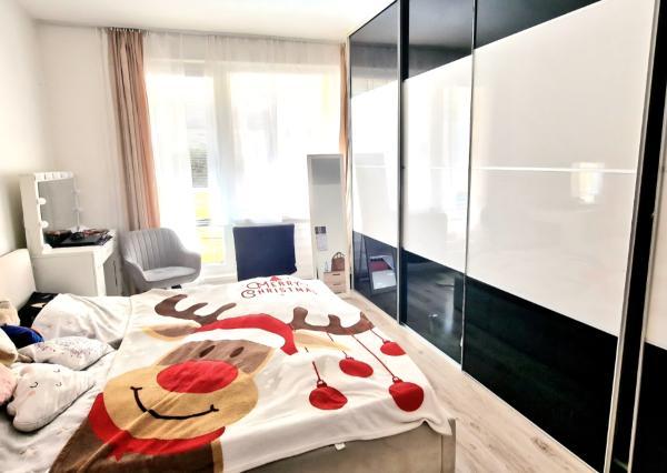 Na predaj 4-izbový byt v meste Nové Zámky