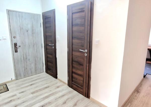 Na predaj 4-izbový byt v meste Nové Zámky