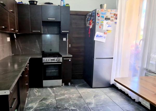 Na predaj 4-izbový byt v meste Nové Zámky