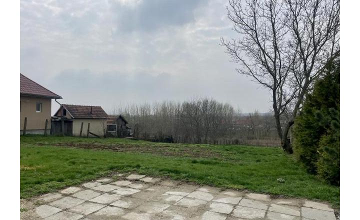 Na predaj pozemok v obci Kolta - fotografia 3