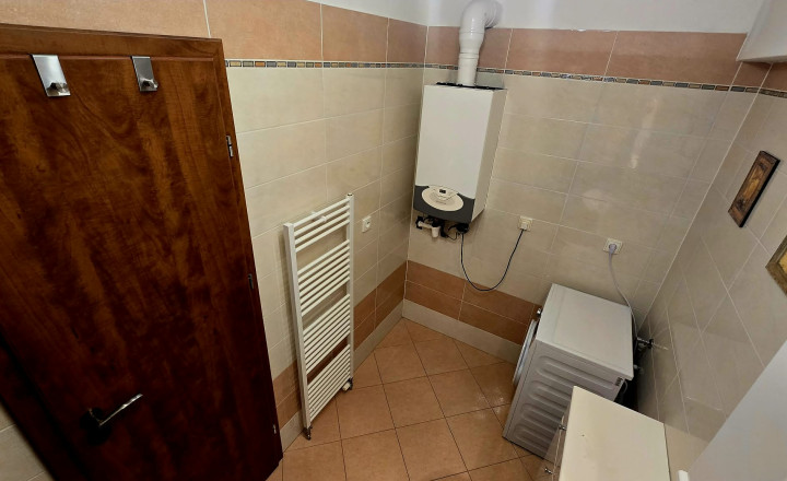 Na prenájom krásny svetlý byt s loggiou v meste Nové Zámky - fotografia 11