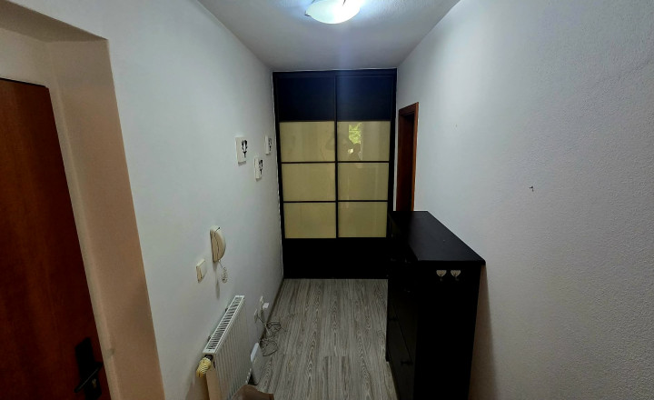 Na prenájom krásny svetlý byt s loggiou v meste Nové Zámky - fotografia 12