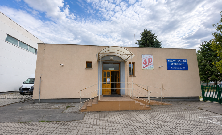 Na predaj polyfunkčná budova v meste Nové Zámky - fotografia 2